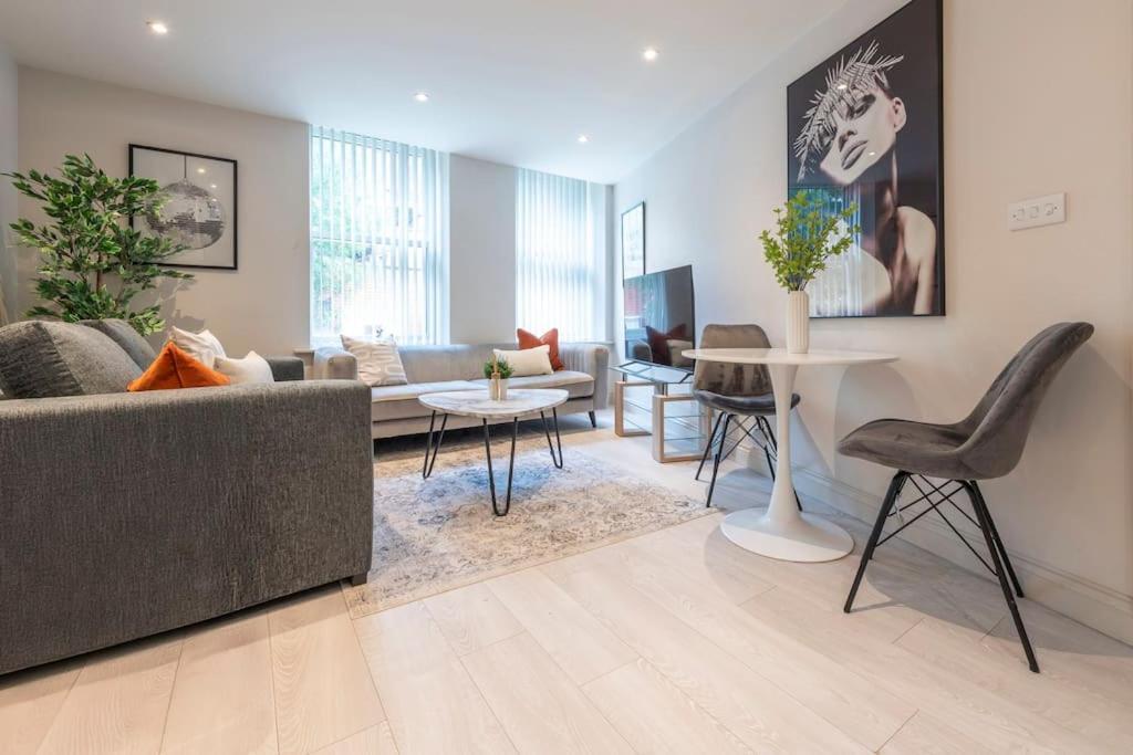 Harvey Nic'S & Designer Quarter 18 Ch Apartamento Leeds  Exterior foto
